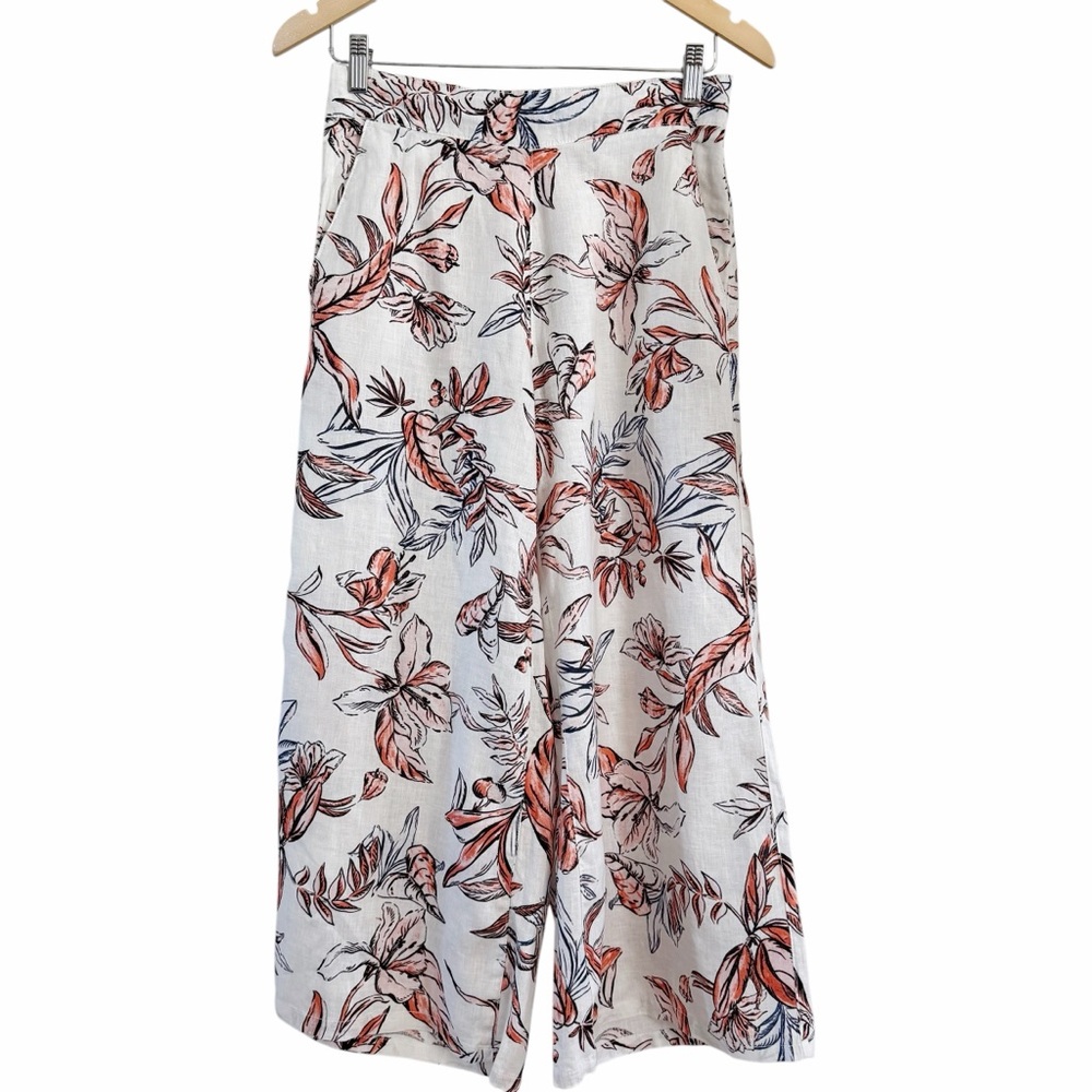 Tahari White Wide-Leg Floral Pants with Coral & Navy Print